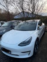 Tesla Model 3 Long Range AWD | 08/2022 | TOP Zus - Tesla Model 3 in Köln