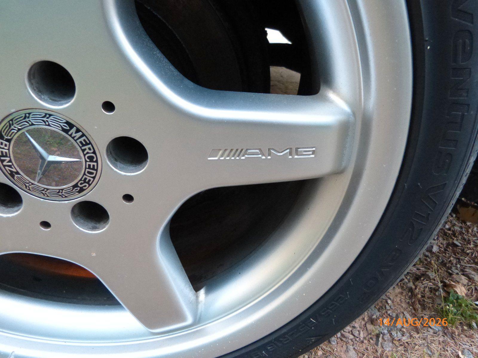 Mercedes-Benz E320 2005 — photo 14