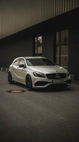 Mercedes-Benz A 45 AMG Mercedes-AMG A 45 4MATIC DCT Merced...