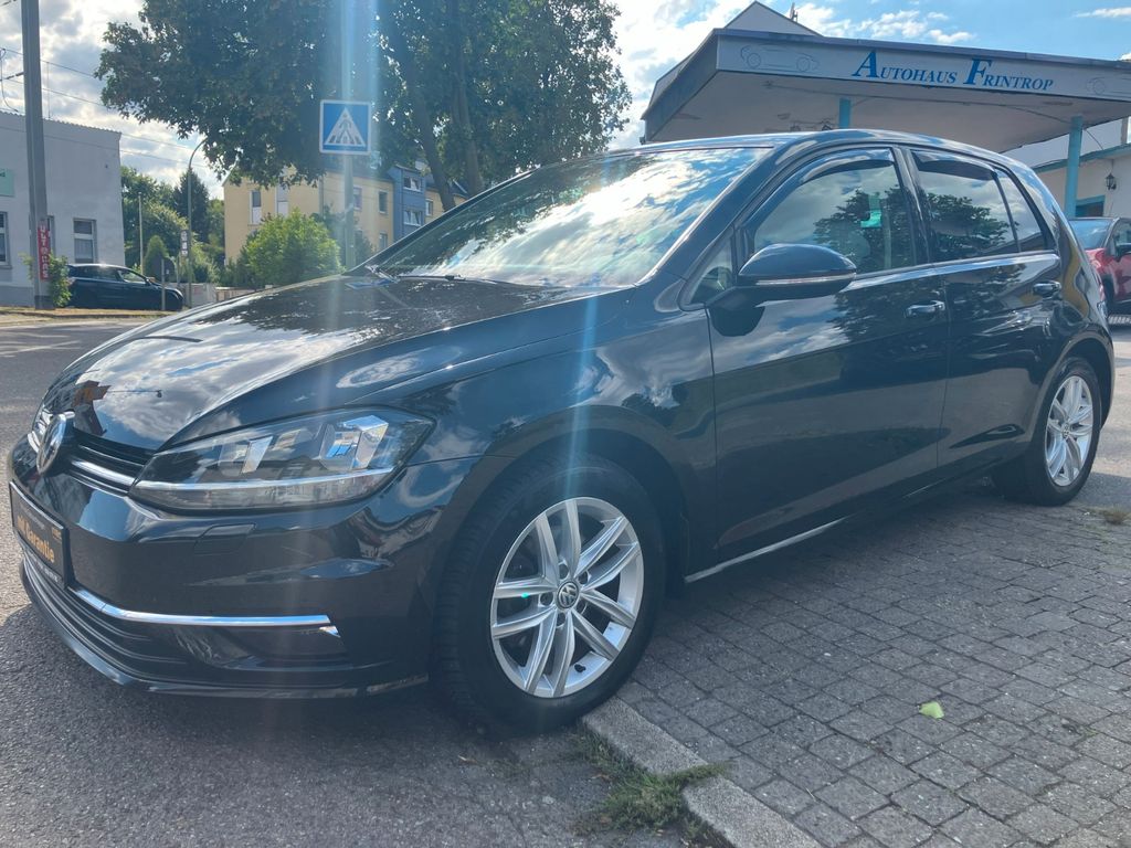 Image of Volkswagen Golf