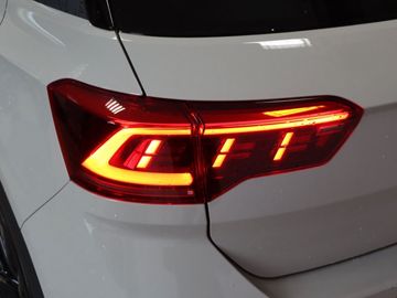 Volkswagen T-Roc 1.5 DSG R-Line Black AHK Pano Matrix Kame.