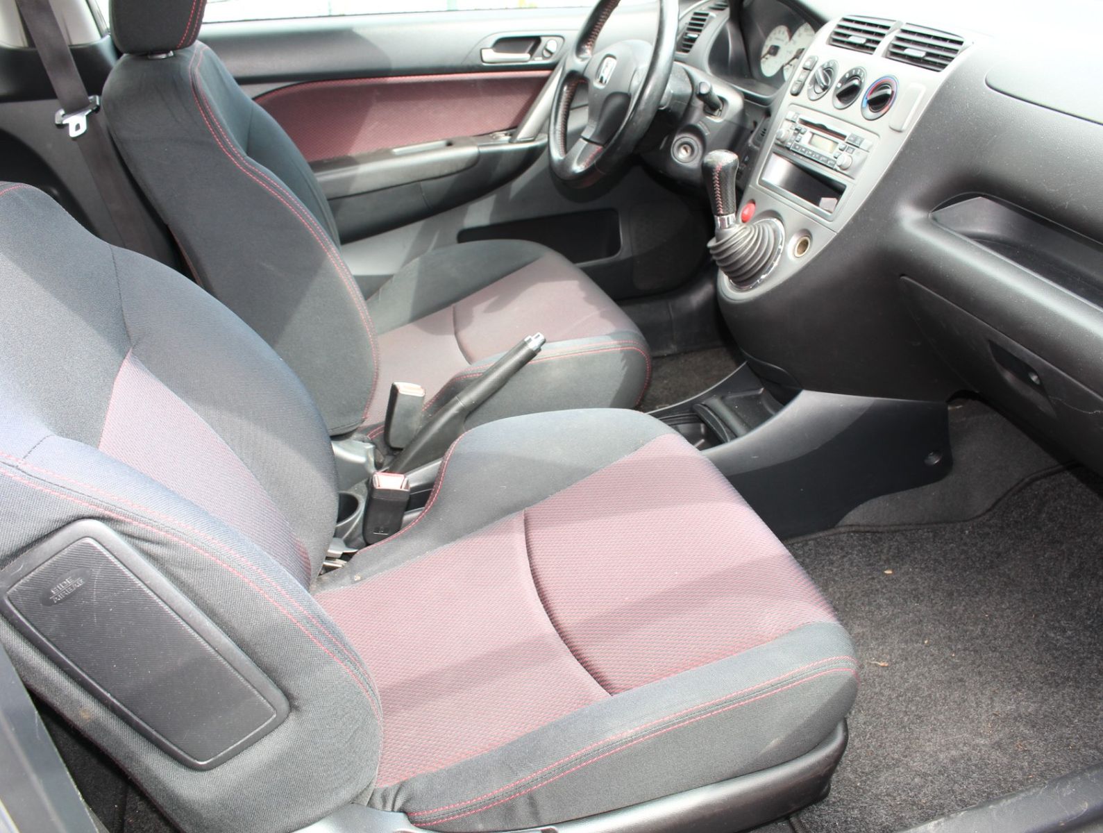 Fahrzeugabbildung Honda Civic 1.4i Sport