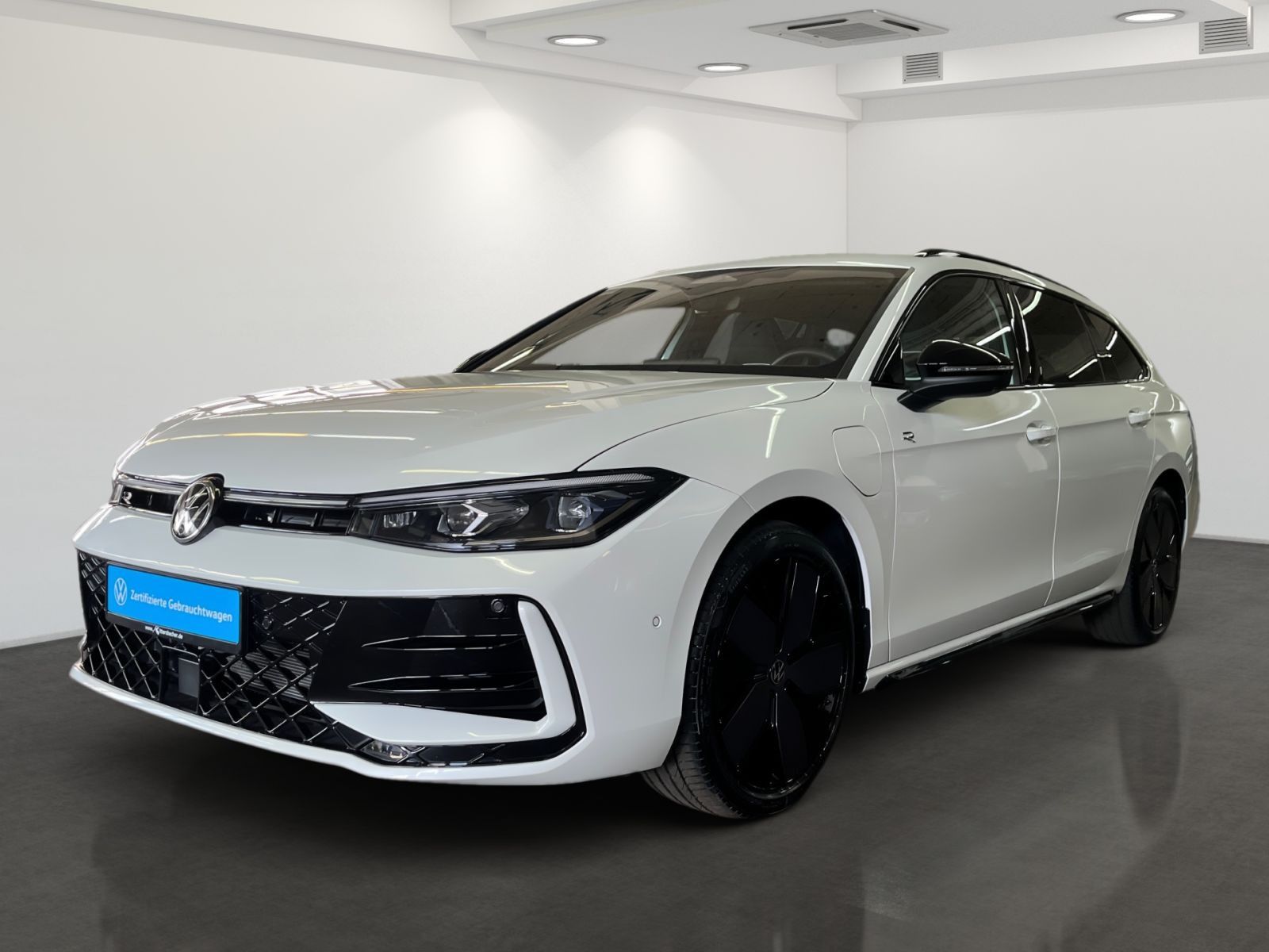 Volkswagen Passat Variant R-Line 1,5 eHybrid Navi AHK BusiP foto 2