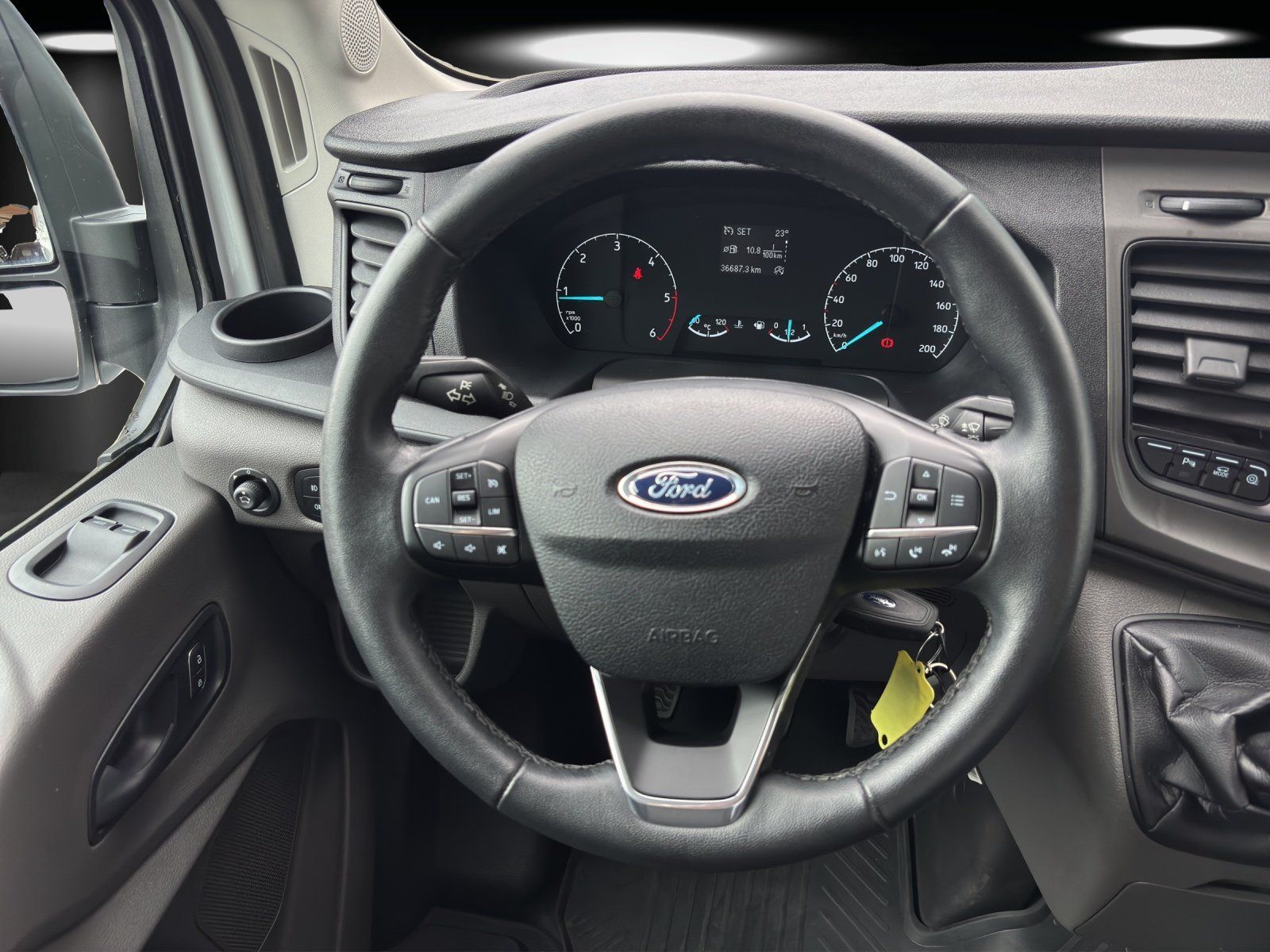 Fahrzeugabbildung Ford Transit FT 350 (TTS) 2.0 TDCi 350 L4 TEMPO/KLIMA