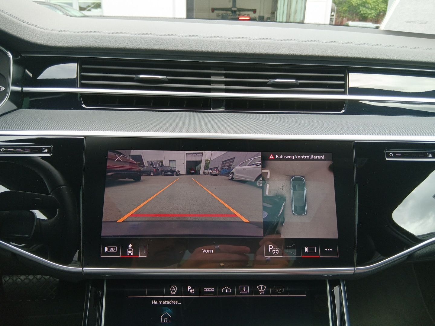Audi A8 - Bild 25