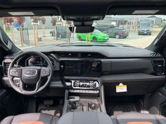 Fahrzeugabbildung GMC Sierra 1500 AT4 6.2L V8 LED ACC HUD AHK 360°