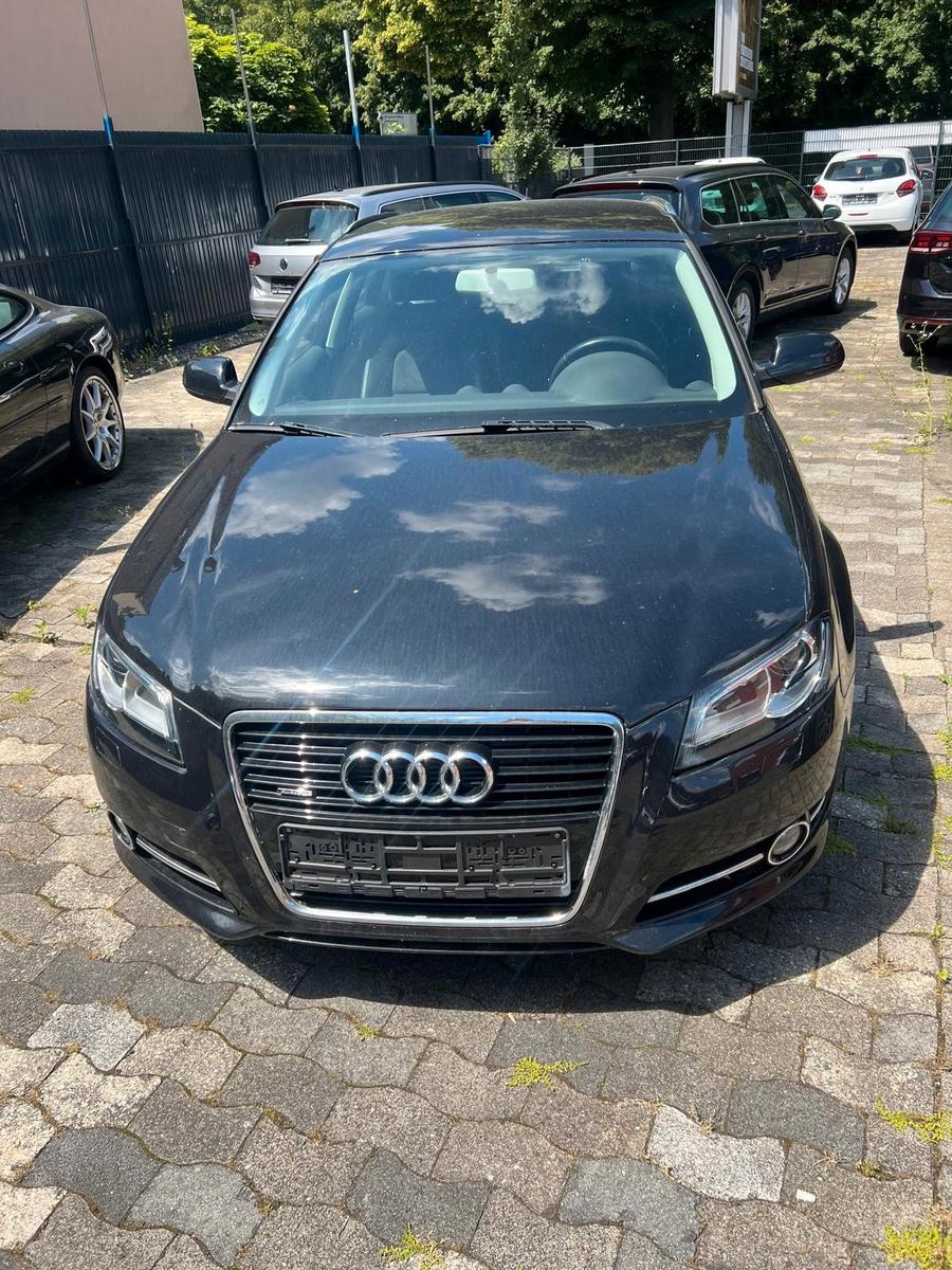 Audi A3 Sportback 1.4 TFSI Attraction*SHZ/PDC/MFL*