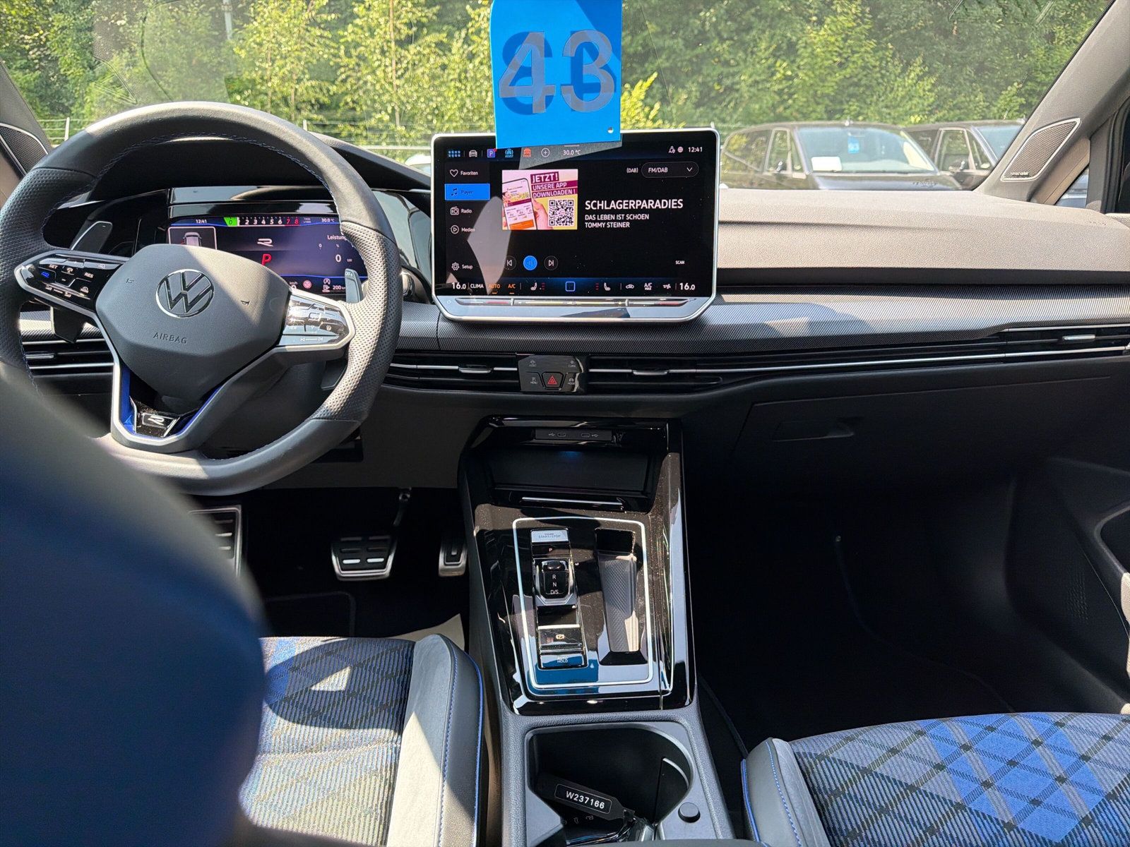 Golf R 4M PANO Navi Black St. Harman Kardon