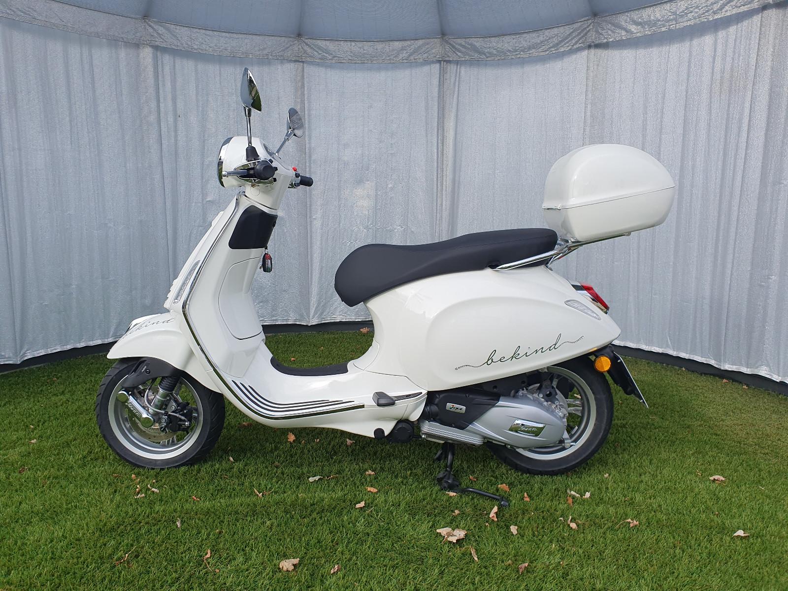 Vespa Primavera 125