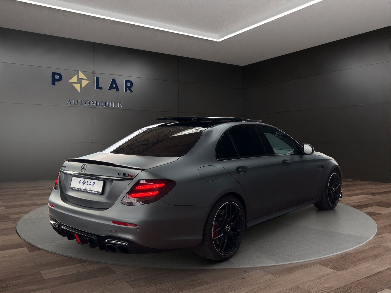 Fahrzeugabbildung Mercedes-Benz E63s AMG 4Matic+ Pano/Magno/SportAGA/Widescreen