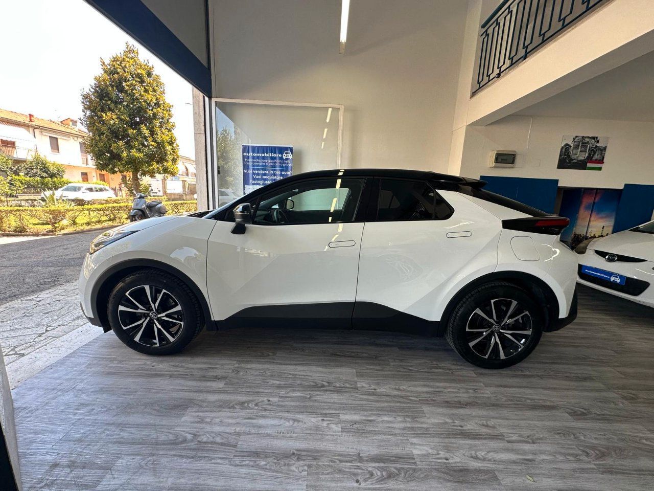 Toyota C-HR 2.0 hev Trend fwd e-cvt imagem 3