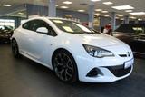Opel Astra OPC - Opel Astra mit Benzin-Antrieb: Weiß