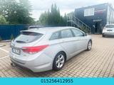 Hyundai i40 - 1.6 Benzin/Gas - TÜV 04/28 - Hyundai i40 mit Benzin-Antrieb: Kombi, 2.0