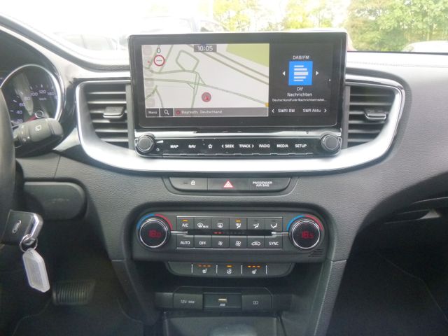 Fahrzeugabbildung Kia cee'd Sportswagon 1,6 CRDi >AUT/KAM/NAV/SHZ<