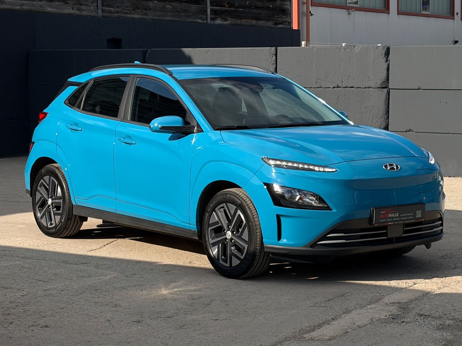 Fahrzeugabbildung Hyundai KONA E Select 2WD ACC LKAS SHZ LHZ CAM CarPlay