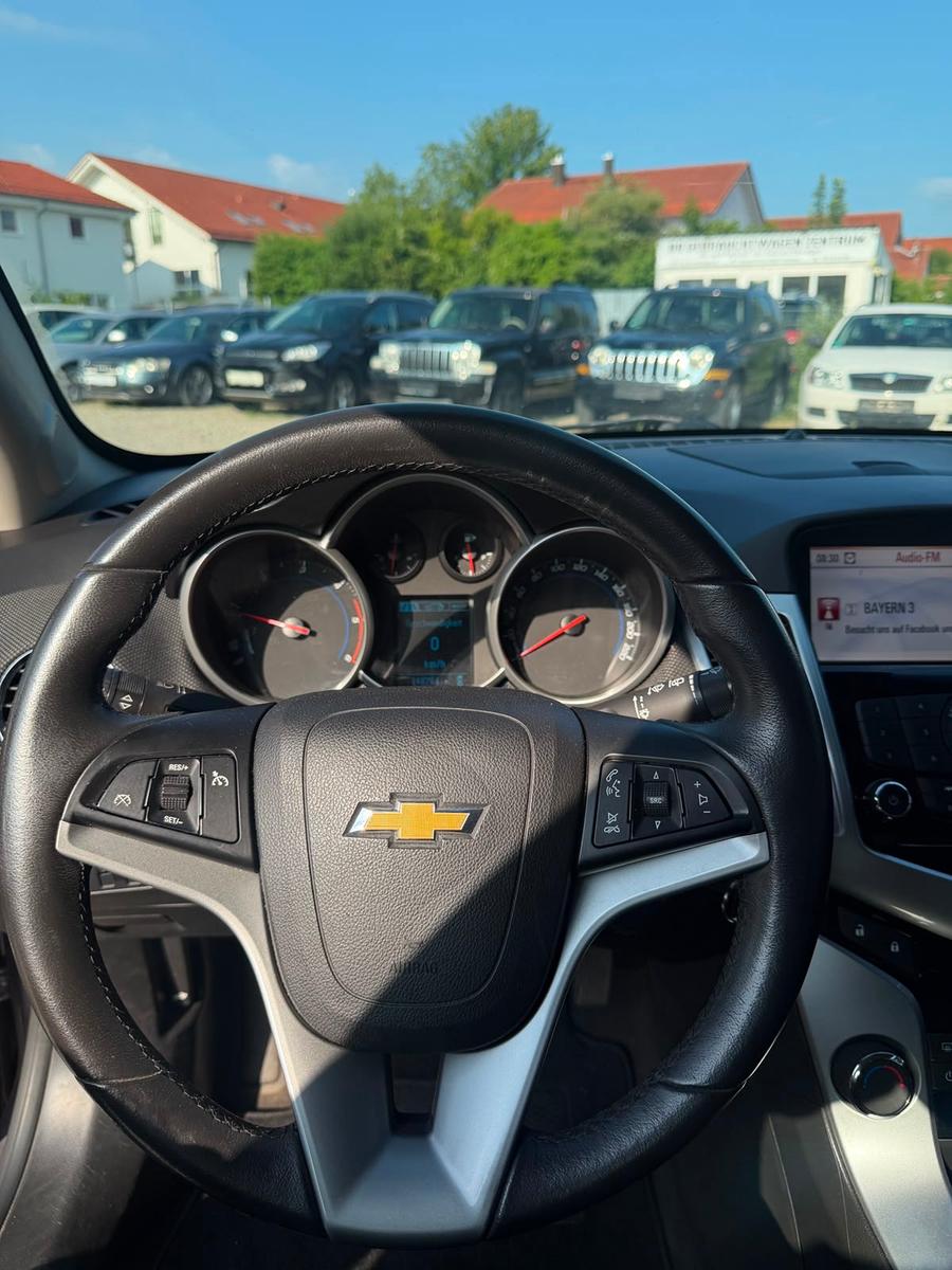 Chevrolet Cruze 2013 — photo 14