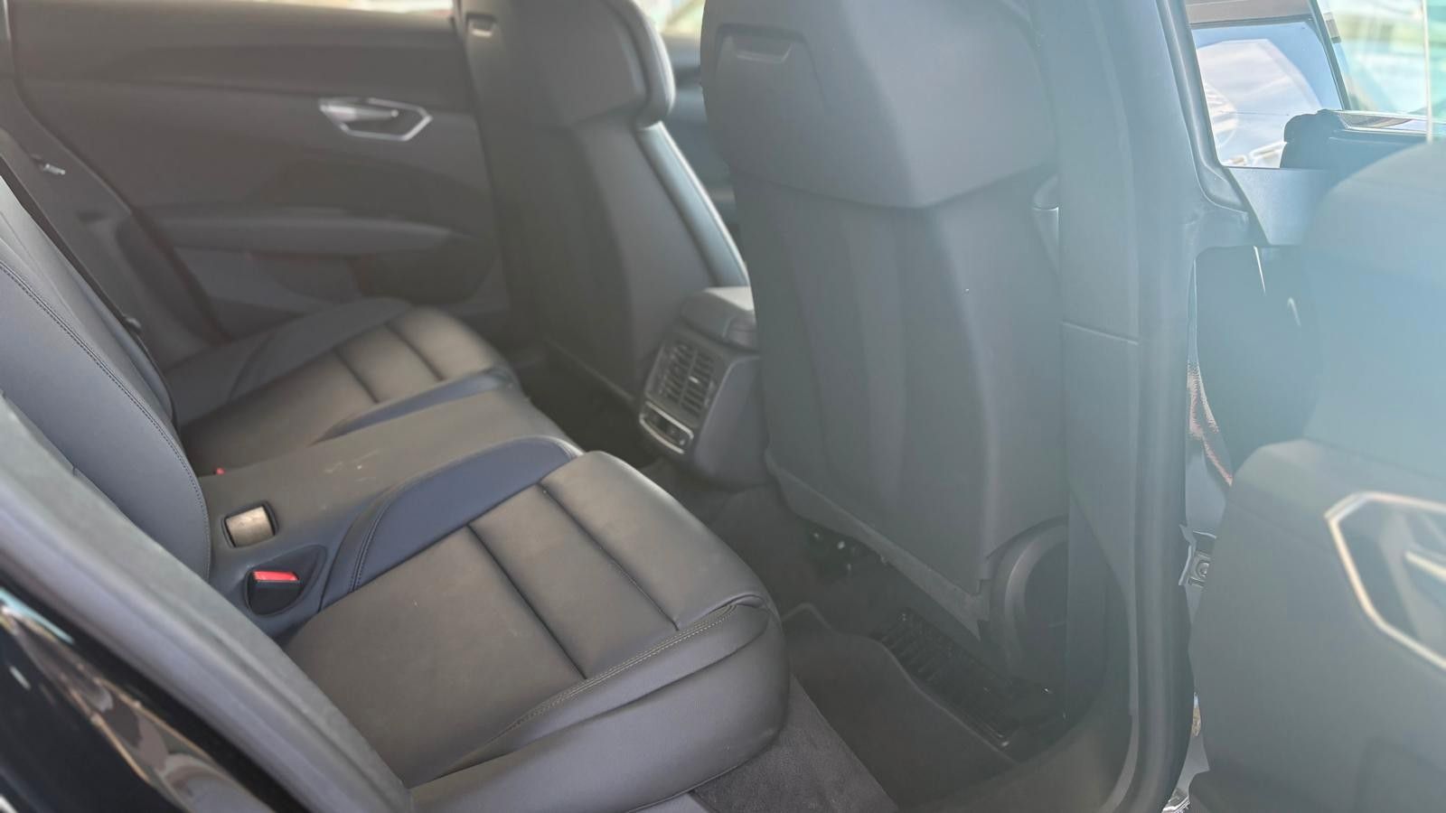 Fahrzeugabbildung Audi e-tron GT quattro