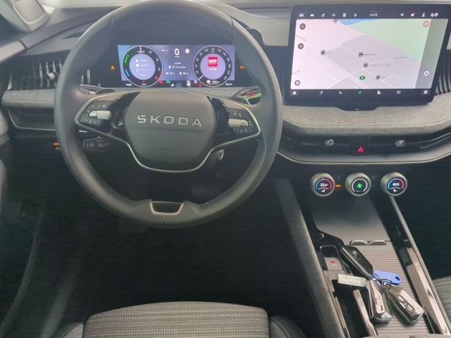 Fahrzeugabbildung SKODA Superb Combi 1.5 TSI iV DSG Selection AHK NAVI W