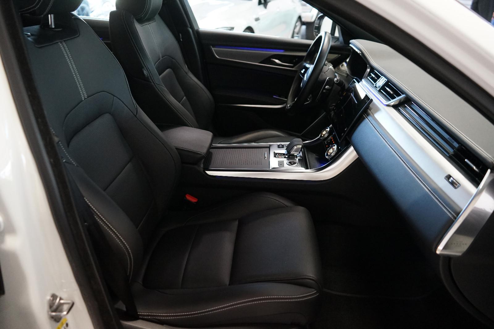 Jaguar XF Sportbrake D200 R-Dynamic Kamera+SHZ+Leder