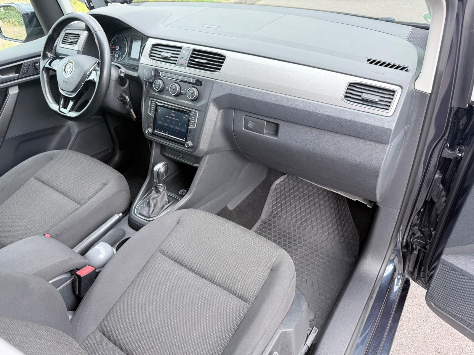 Volkswagen Caddy Maxi Comfortline BMT DSG PDC