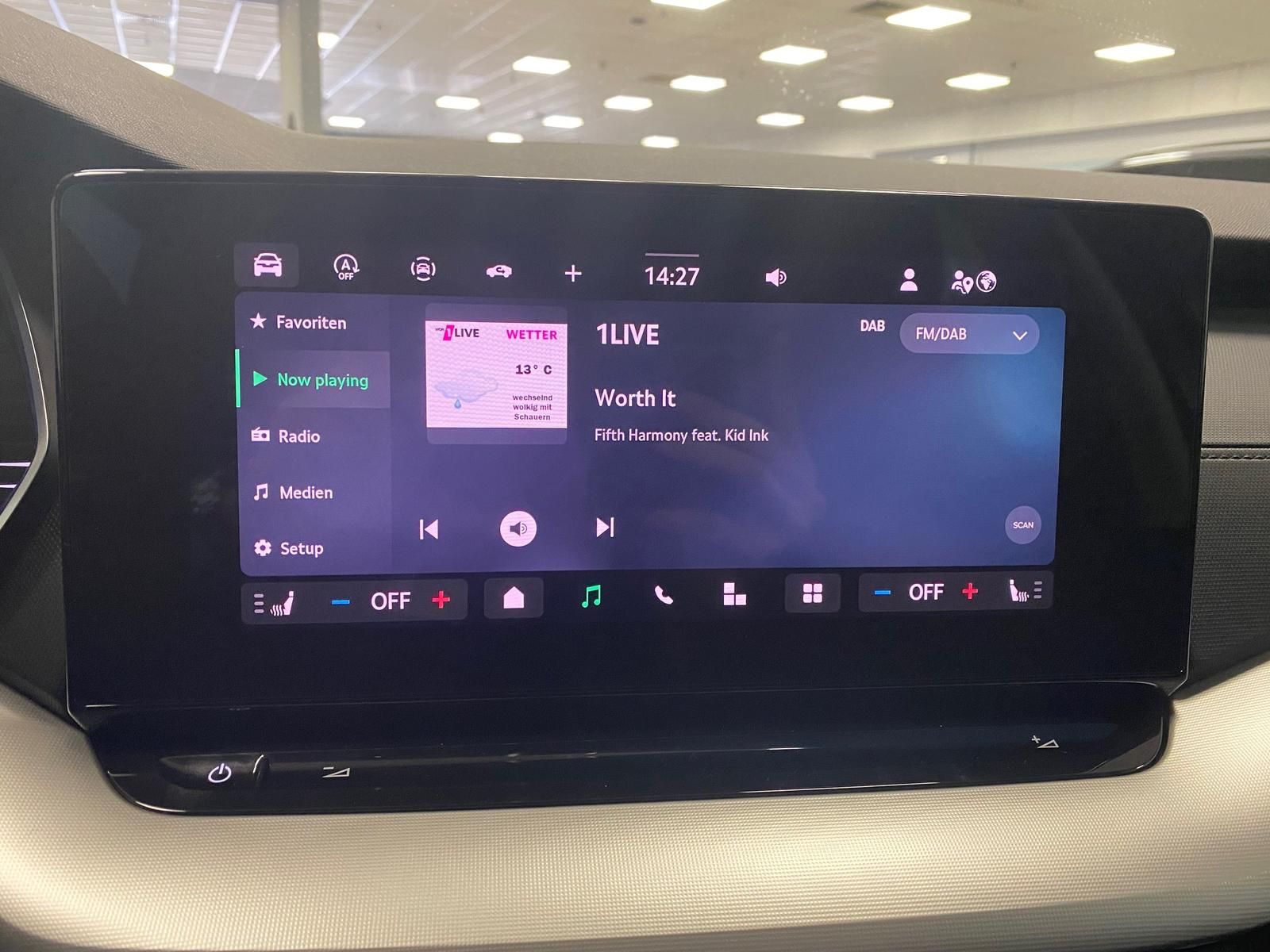 Fahrzeugabbildung SKODA Octavia 1.5 TSI mHEV+ACC+TOTWINKEL+LED+APP+RFK++