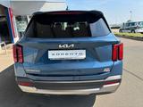 Kia Sorento 1,6 T-GDI HEV 4WD AT Spirit 7S DriveP. L - blaue Kia Sorento