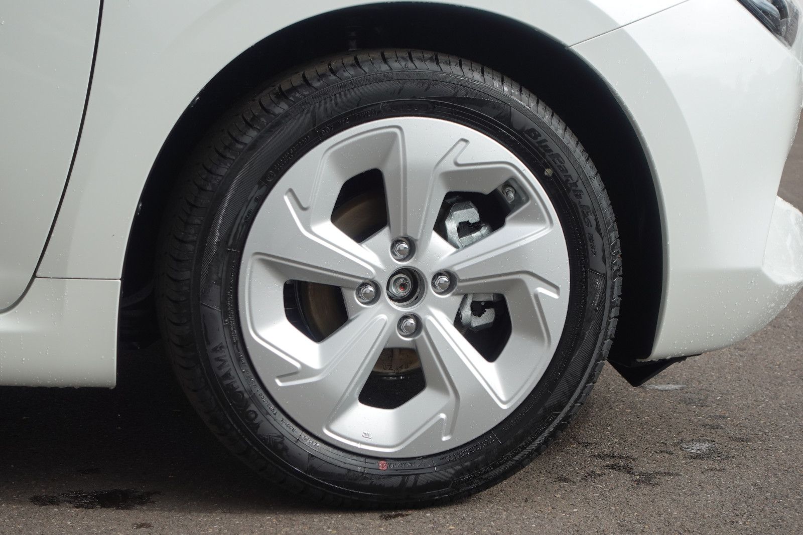 Fahrzeugabbildung Suzuki Swift Comfort 1.2,Navi,Sitzhz,Kamera,Alu,DAB,LED