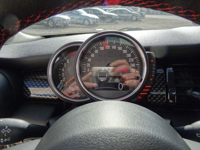 Fahrzeugabbildung MINI Cooper S/Pano/Leder/Navi/SitzH/H&K/JWC/