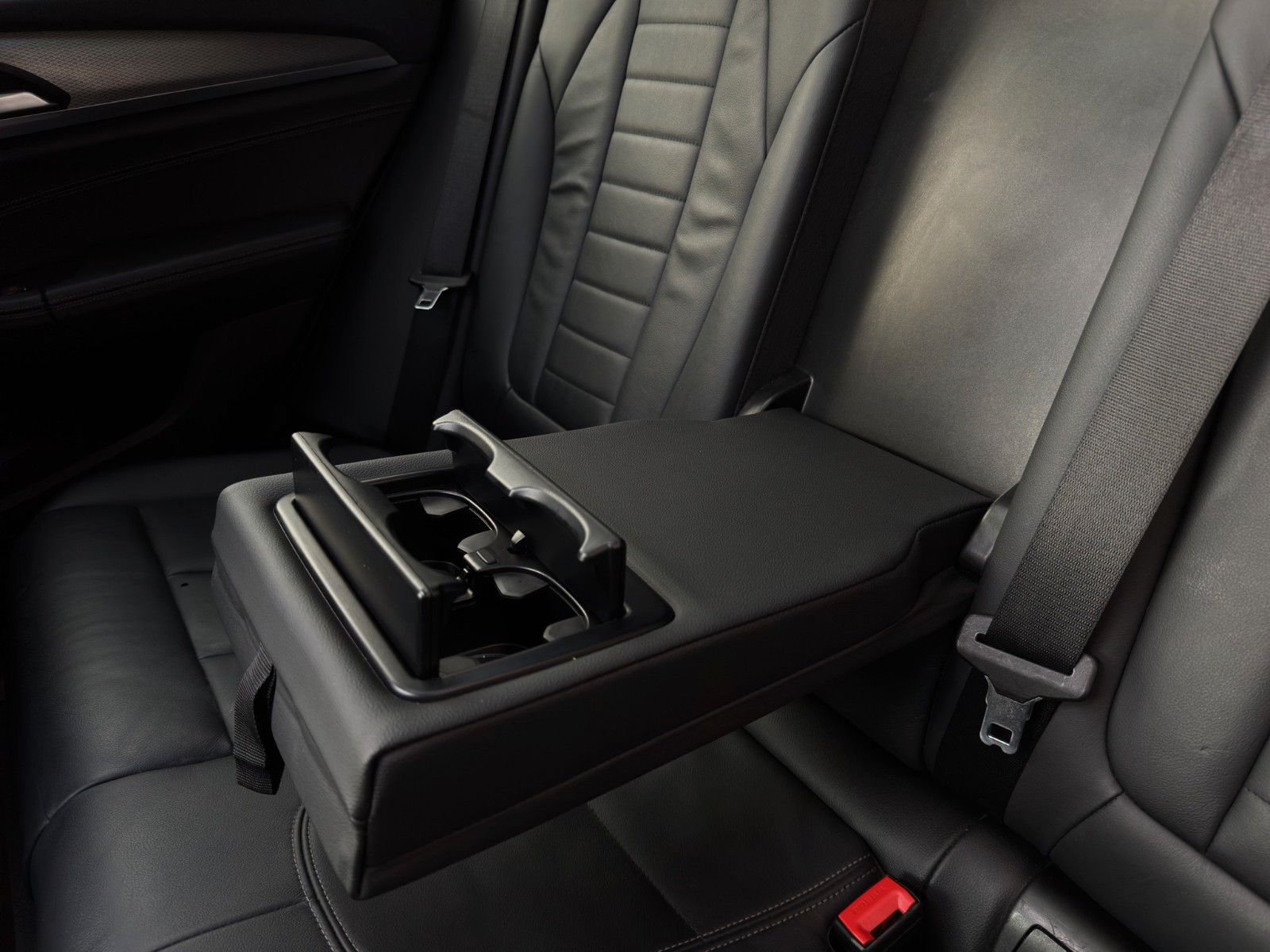 Fahrzeugabbildung BMW X3 M40i Pano/HUD/Bhz.Sport.Lenkrad/Elektr.Sitze