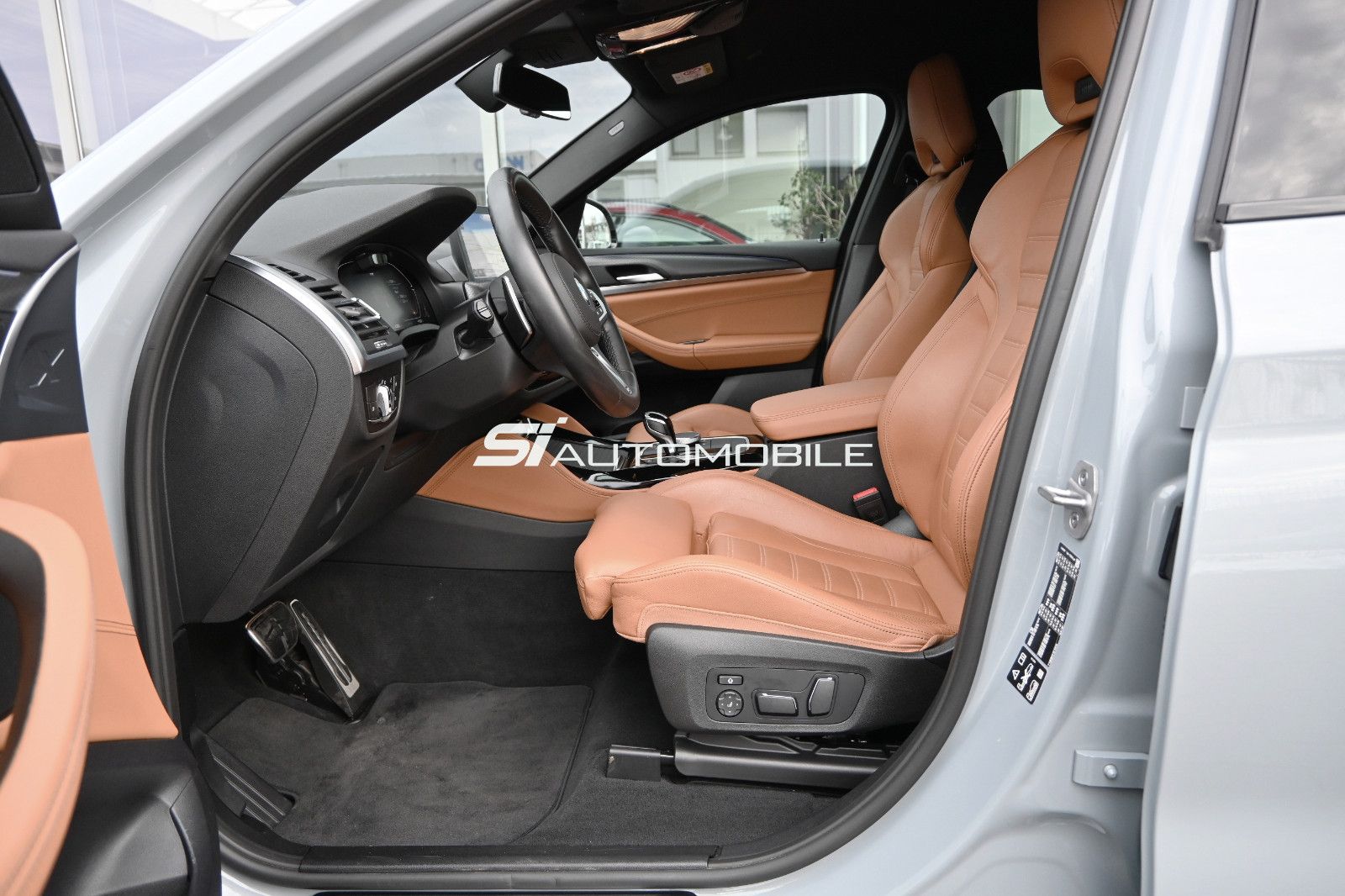 Fahrzeugabbildung BMW X4 xDr30d M SPORT °UVP 96.290€°AHK°M-SITZ°STHZG°