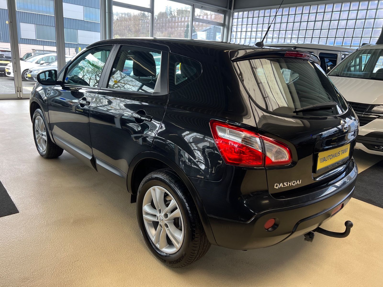 Fahrzeugabbildung Nissan Qashqai 2.0 Acenta *NAVI*RÜCKFAHRKAMERA*1.HAND*