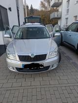 Skoda Octavia 1.4 TSI Ambition Combi Ambition - Skoda Octavia aus 2012 mit Benzin-Antrieb: Kombi, 1.4