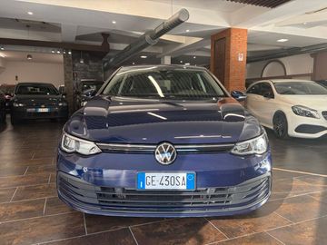 Volkswagen Golf - 2