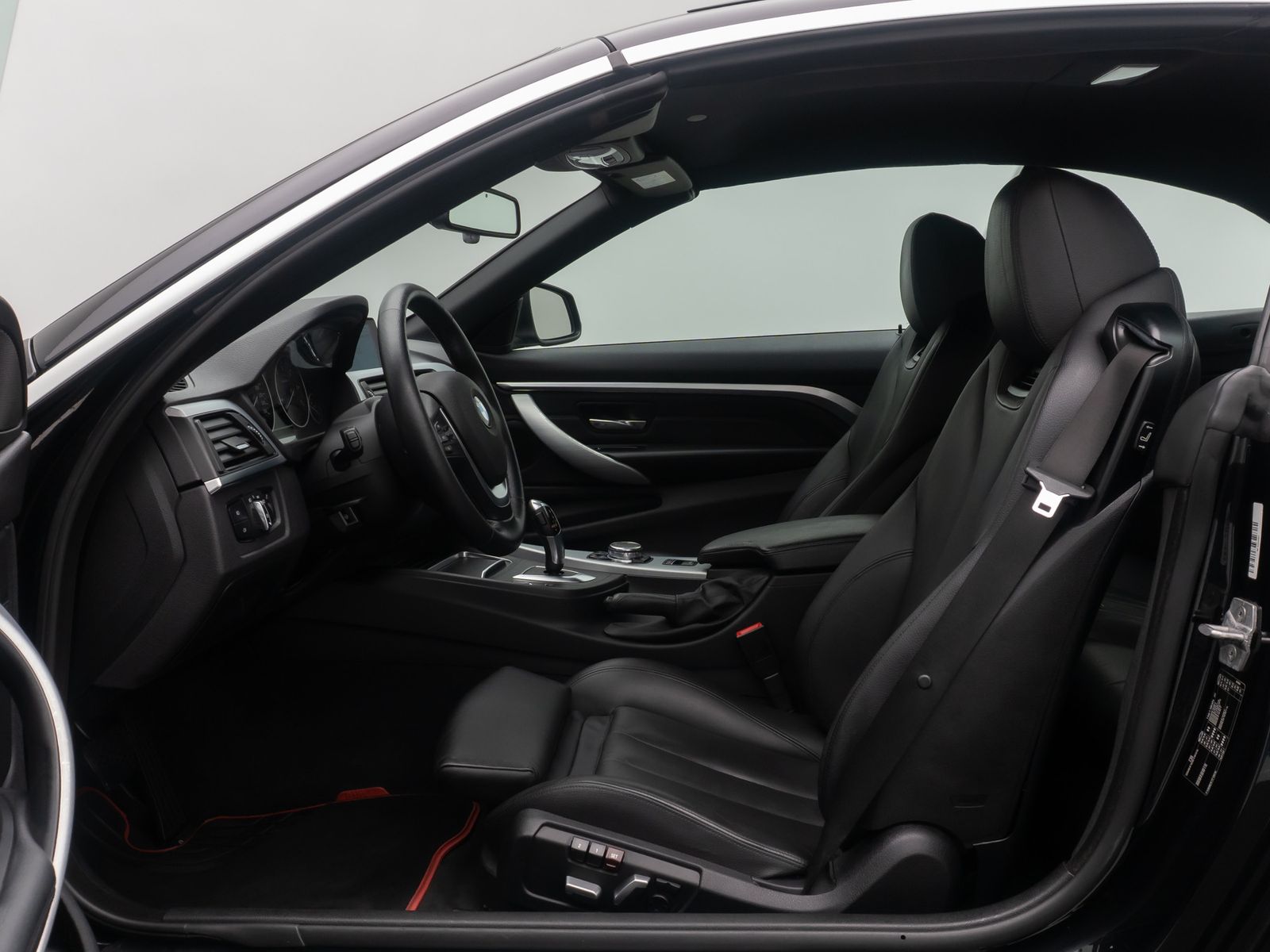 Fahrzeugabbildung BMW 430d Cabrio Sport Line Alarm HUD BiXenon Komfort