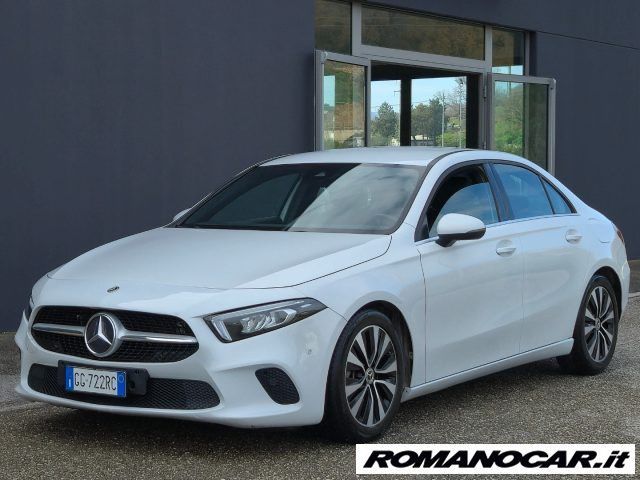 MERCEDES-BENZ MERCEDES-BENZ A 180 d Automatic Business Pelle-N