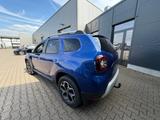 Dacia Duster II 1.3 Celebration Navi/AHK/Kamera - Dacia Duster Celebration mit Benzin-Antrieb
