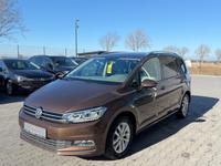 Volkswagen Touran 1.6 TDI DSG NAVI LED