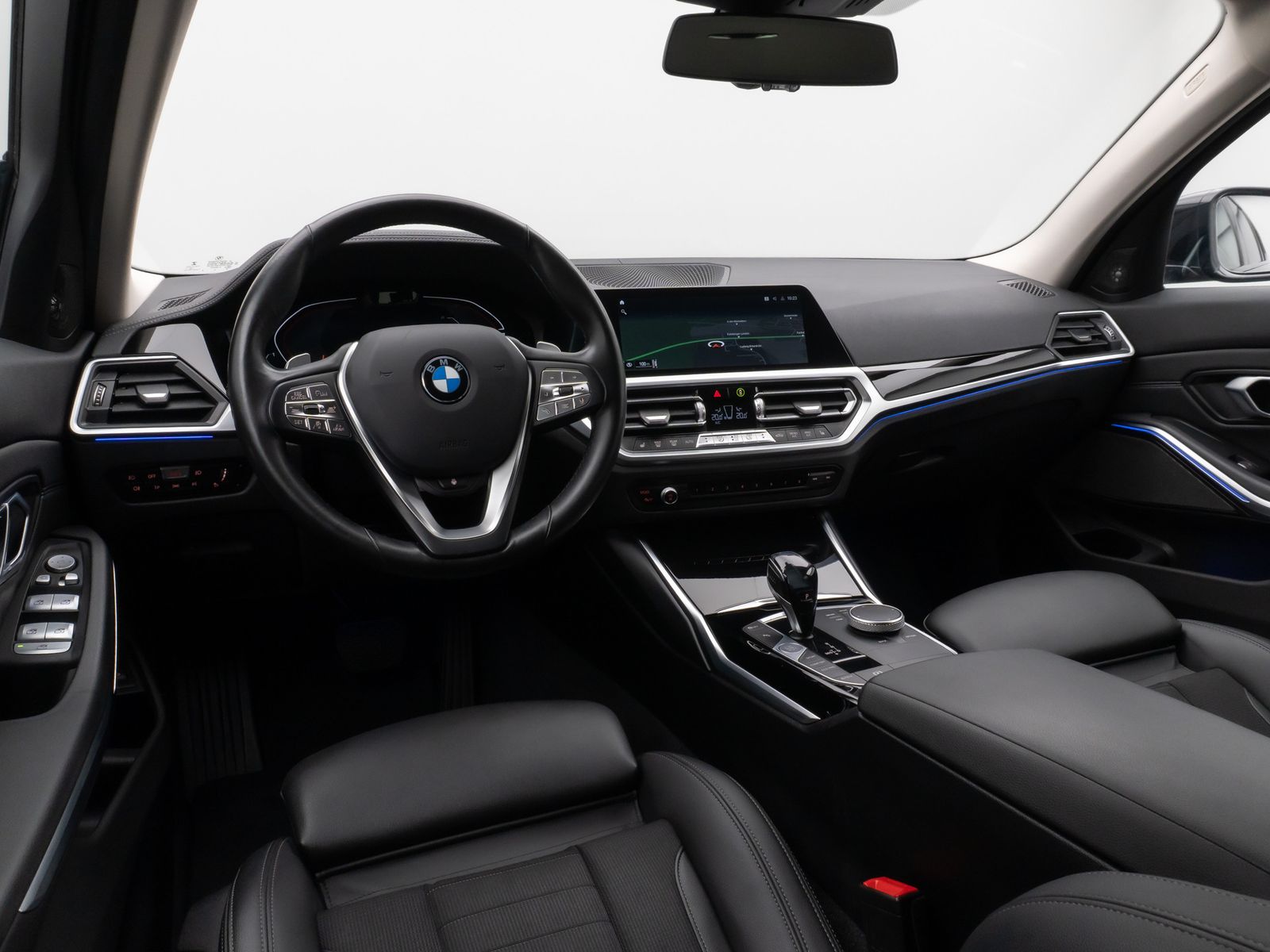 Fahrzeugabbildung BMW 320d xD SportLine Laser HUD DAB H/K Komfort Alar