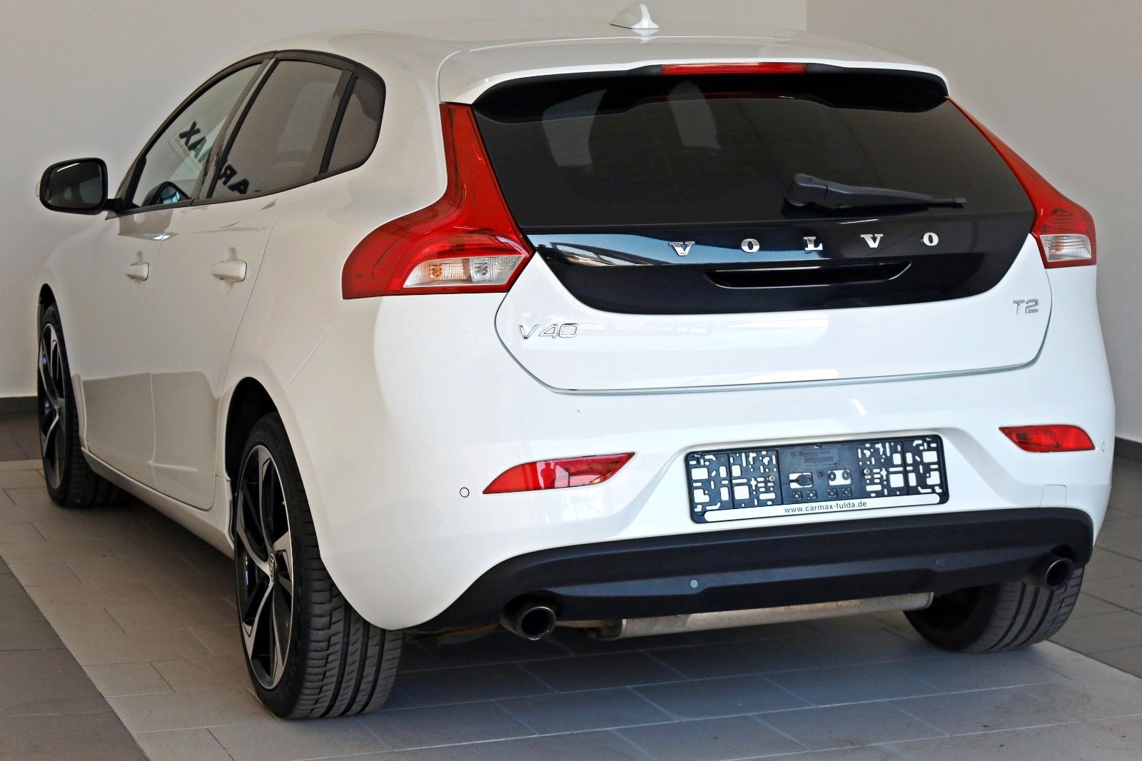 Fahrzeugabbildung Volvo V40 You! Bi-Xenon,SH,PDC,8 fach Aluräder
