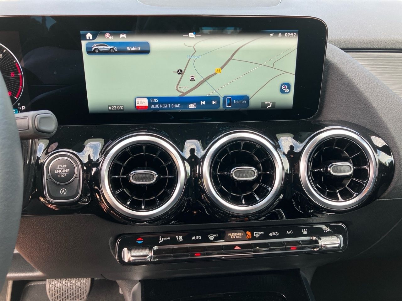 Fahrzeugabbildung Mercedes-Benz GLA 200 d AHK-STANDHEIZ+LENKRADHEIZ+KAMERA+