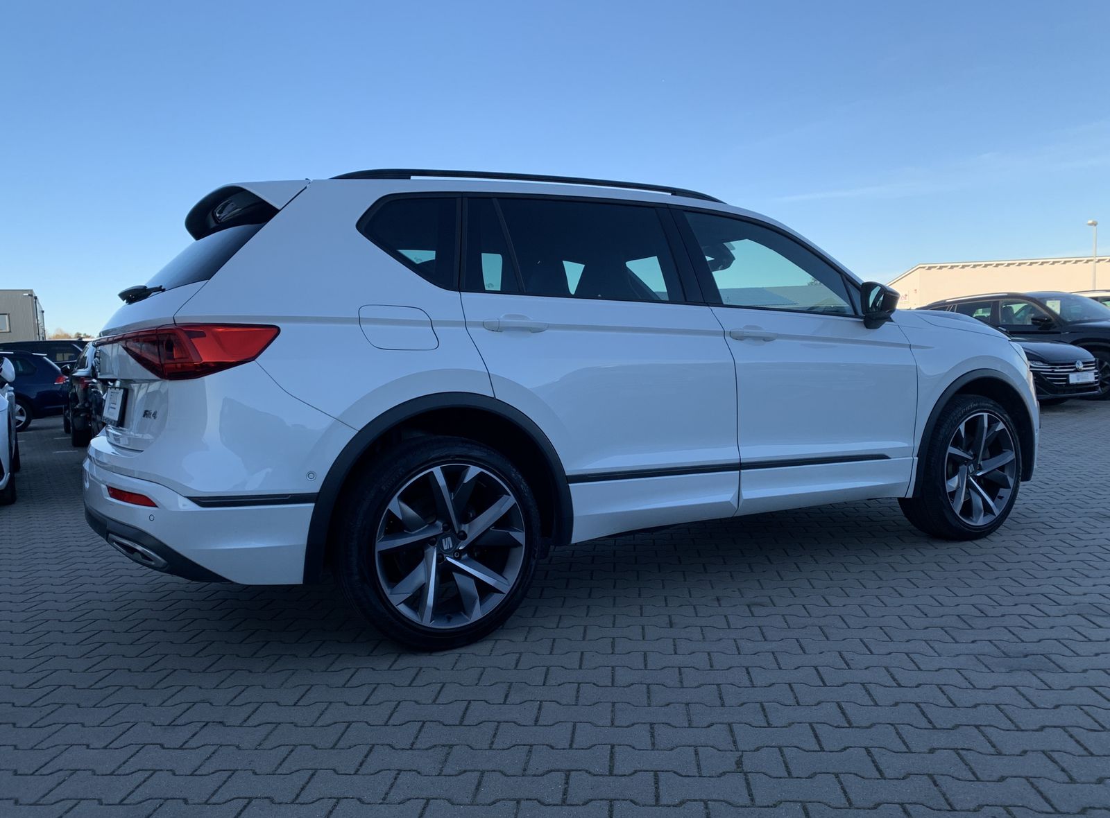 Fahrzeugabbildung SEAT Tarraco 2.0 TDI*FR*4Drive*LED*AHK*Pano*Cam*Sound