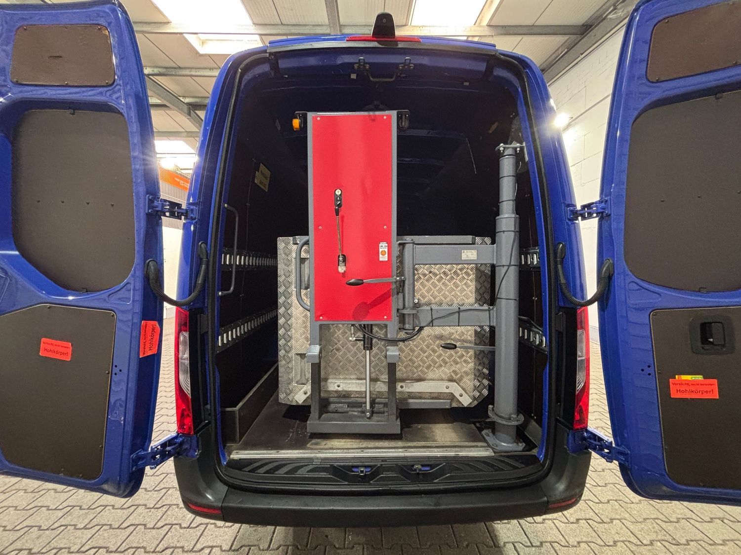 Fahrzeugabbildung Mercedes-Benz Sprinter 314 CDI RWD L3 #MBUX#Kamera#Klima