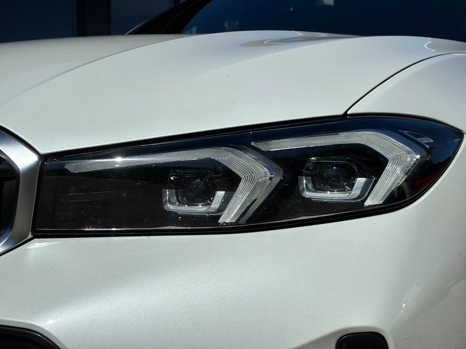 BMW 320 320 d Touring Aut M Sportpaket*LED*HiFI*Kamera*, Ansicht 6