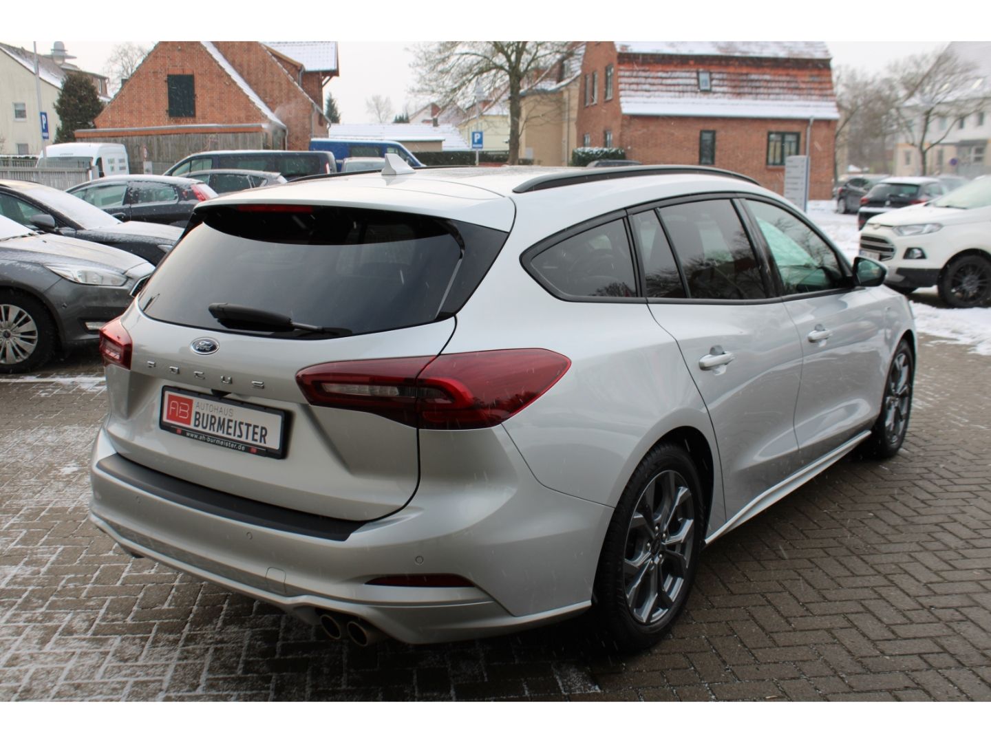 Fahrzeugabbildung Ford Focus Turnier ST-Line ACC LED TWA Navi DAB GJR R