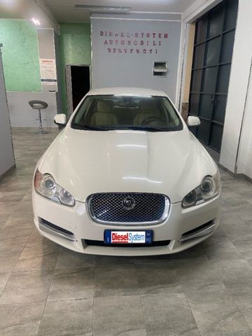 Jaguar JAGUAR XF 2.7D V6 Premium Luxury