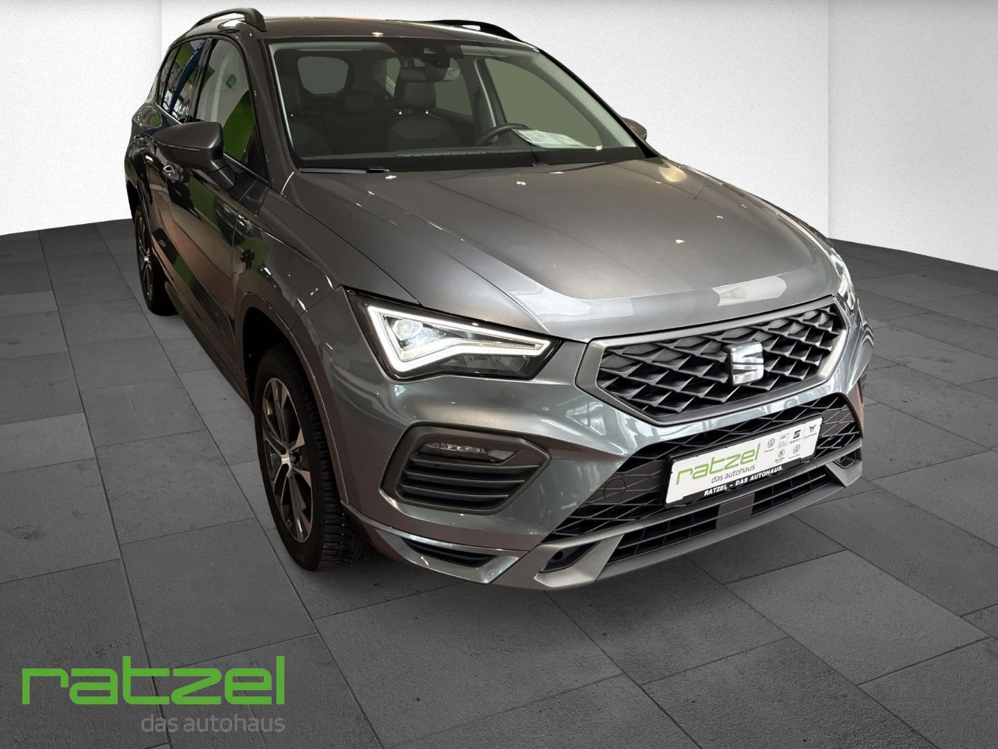 Fahrzeugabbildung SEAT Ateca FR 1.5 TSI 110kW Navi ACC LED Kamera