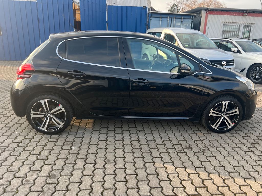 Peugeot 208 Allure GT-LINE Peugeot 208 Allure GT-LINE