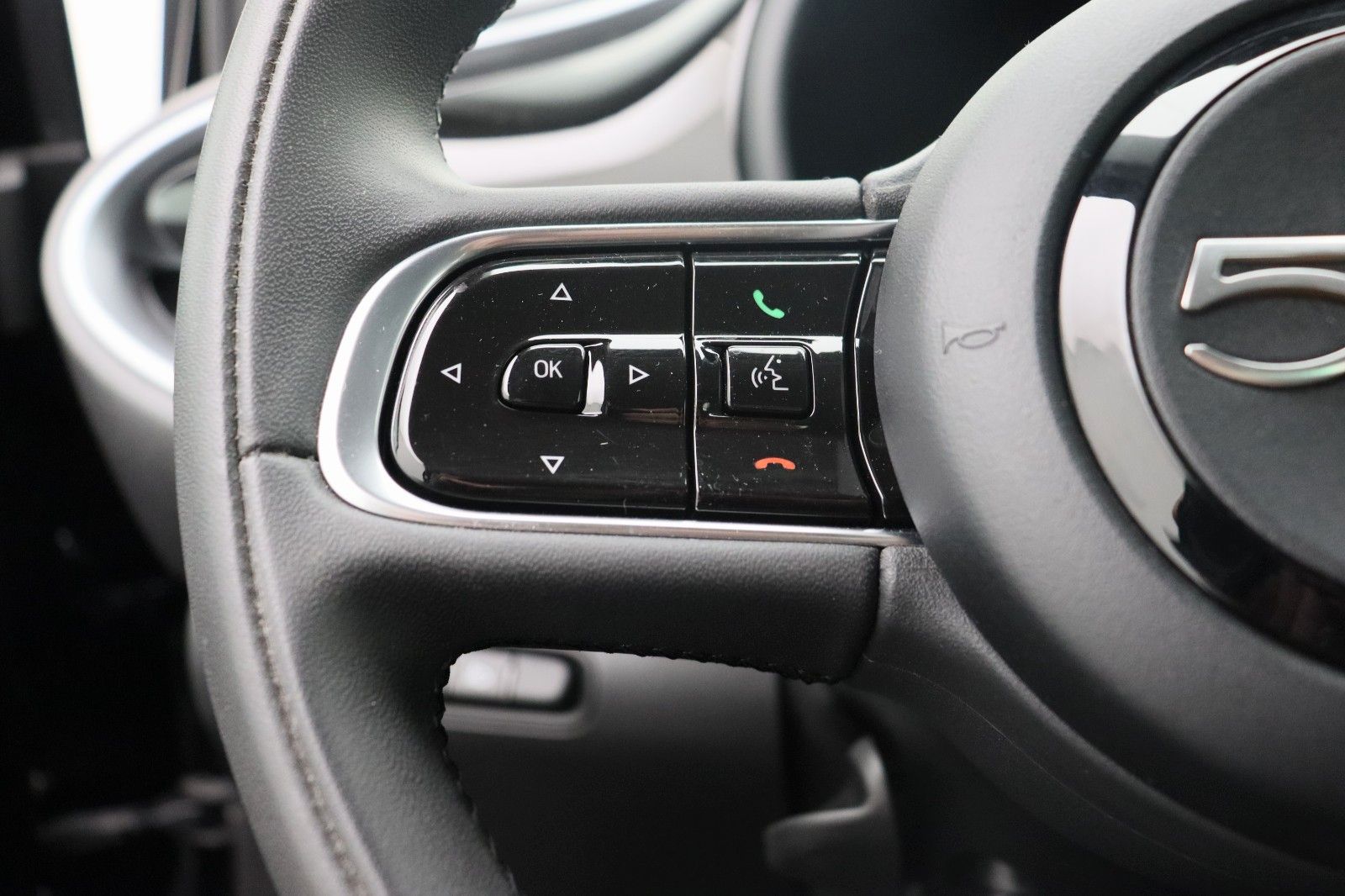 Fahrzeugabbildung Fiat 500e Icon