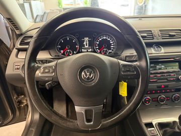 Volkswagen Passat Variant - 8