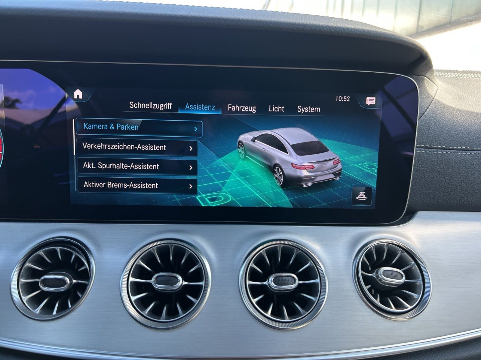 Fahrzeugabbildung Mercedes-Benz E 450 AMG Line 4Matic 9G-Tronic/LED/ACC/360°/NAV